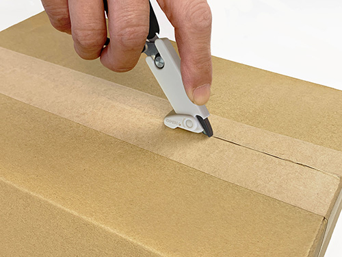 ㈱木村刃物製作所画像_新商品「中身を守る　開梱カッターはさみ」